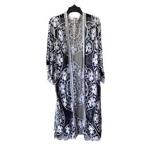 Unbranded Black & Cream Lace Duster Cover-Up (OS)